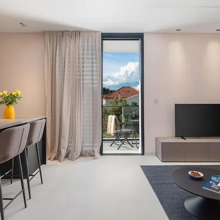 1 Bedroom Awesome In アパート